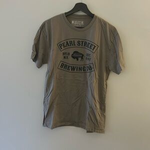 🙌🏻 NWOT Men’s Pearl Street Bar Buffalo Bills Graphic Tee Brown